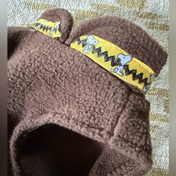 Peanuts snoopy fleece brown Charlie dog leash clip small jacket warm - Picture 2 of 4